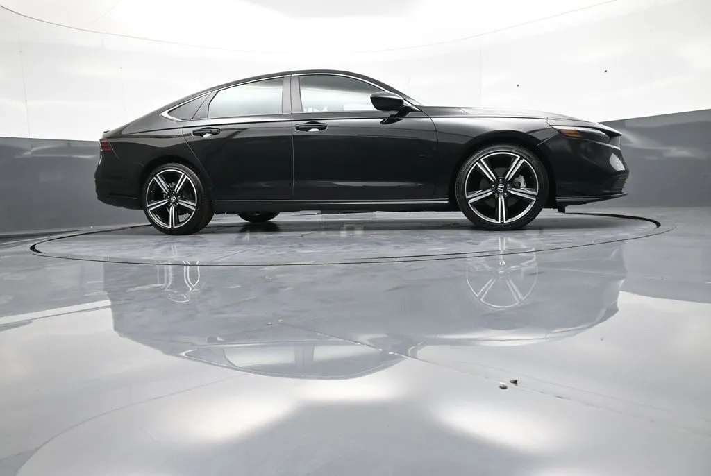 2025 Honda Accord Hybrid Sport - Photo 28