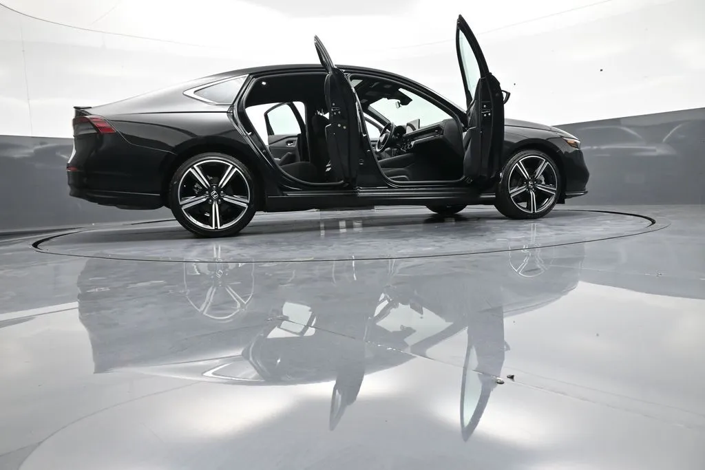 2025 Honda Accord Hybrid Sport - Photo 47