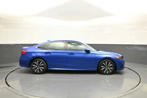 More photos of 2024 Honda Civic EX at Plaza Honda, NY