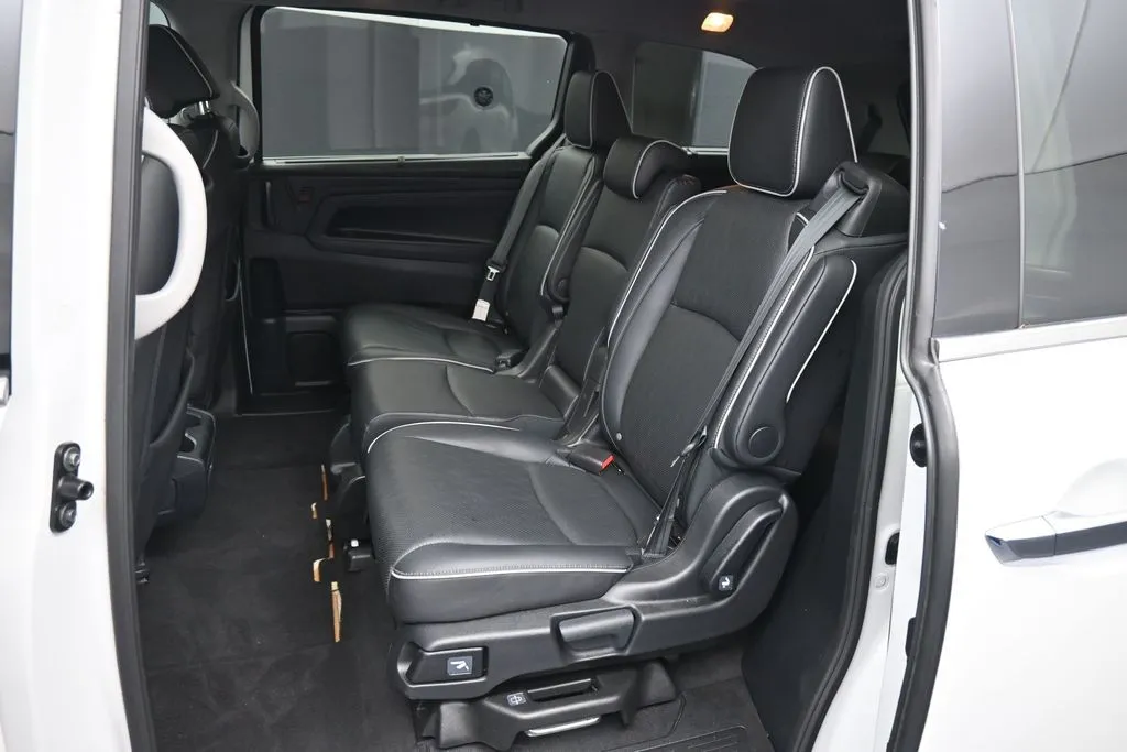 2024 Honda Odyssey Elite - Photo 24
