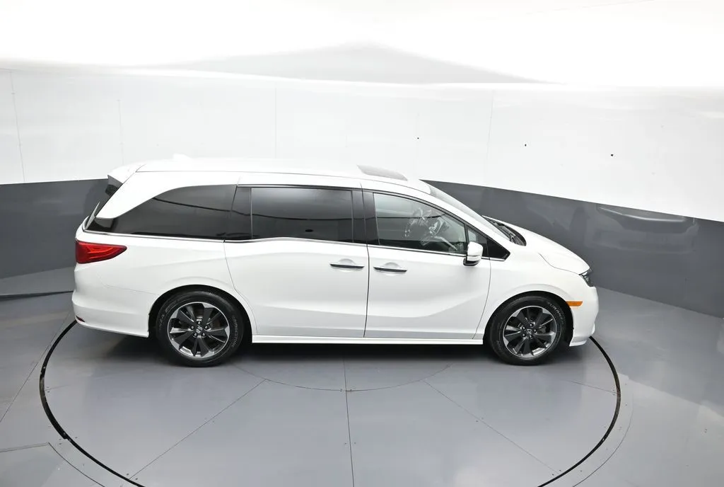 2024 Honda Odyssey Elite - Photo 41