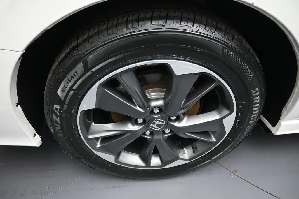 2024 Honda Odyssey Elite - Photo 12