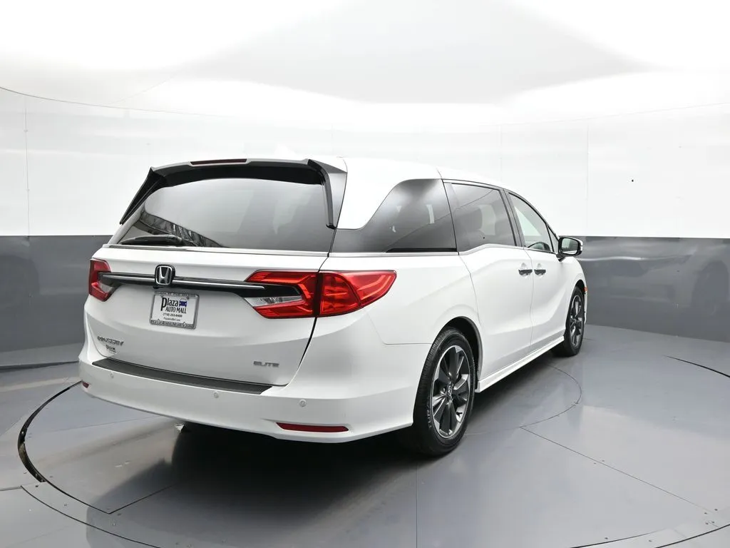 2024 Honda Odyssey Elite - Photo 6