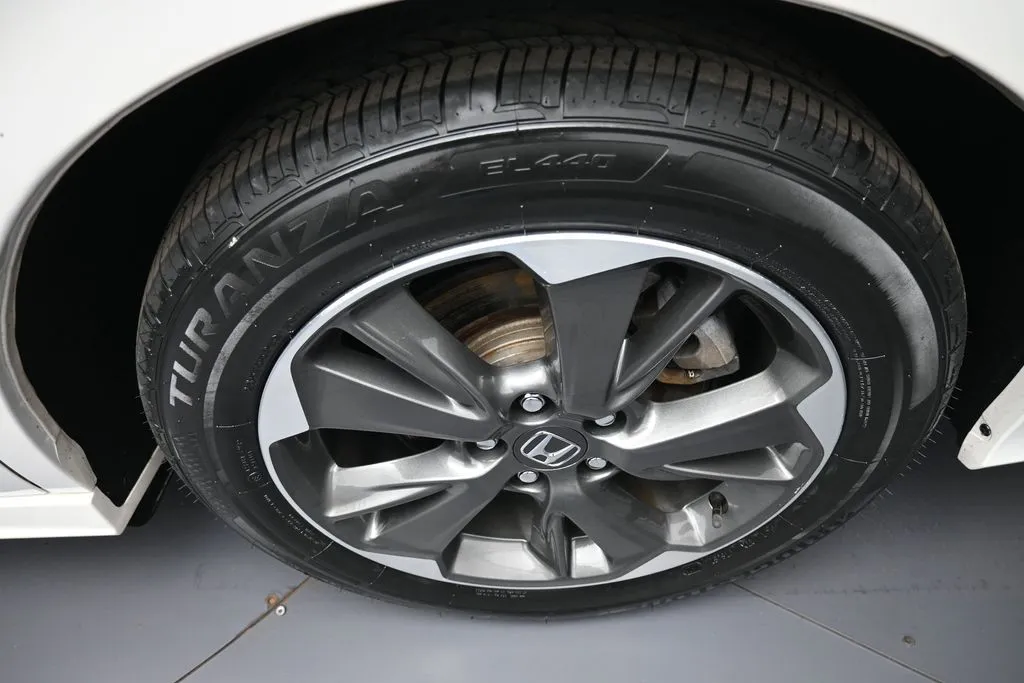 2024 Honda Odyssey Elite - Photo 15