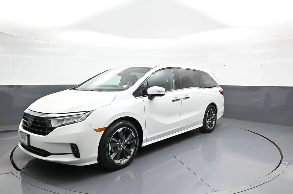 2024 Honda Odyssey Elite - Photo 10