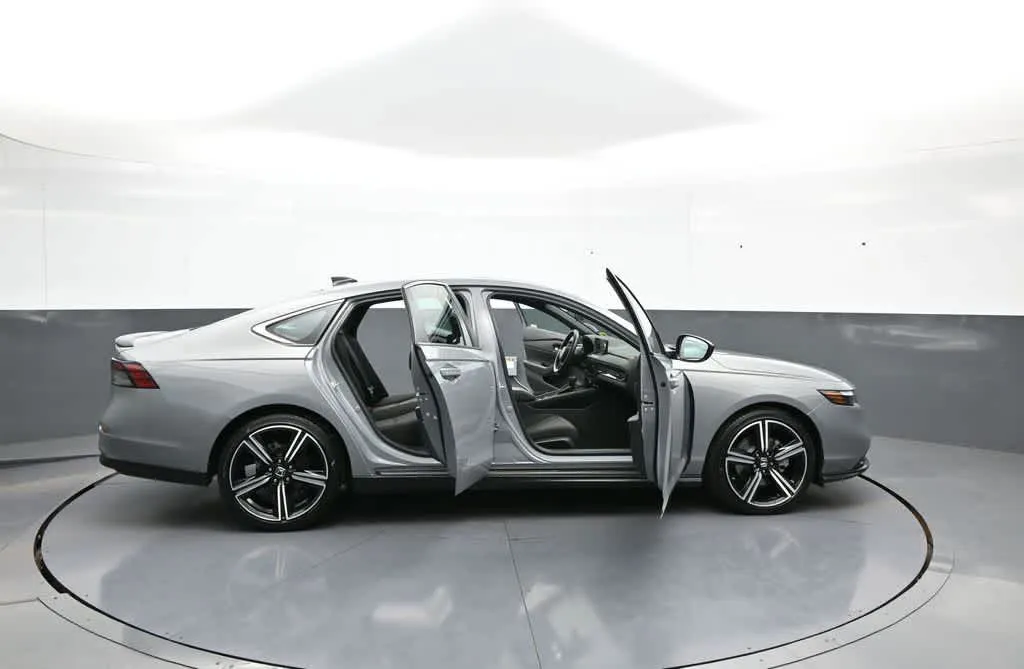 2024 Honda Accord Hybrid Sport - Photo 28
