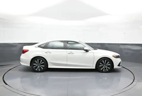 More photos of 2024 Honda Civic EX at Plaza Honda, NY