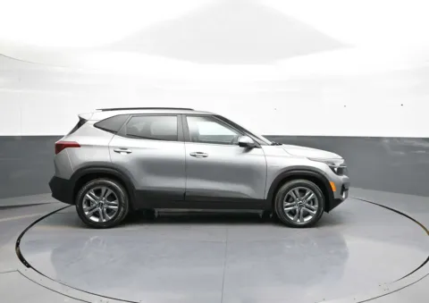 More photos of 2022 Kia Seltos S at Plaza Honda, NY