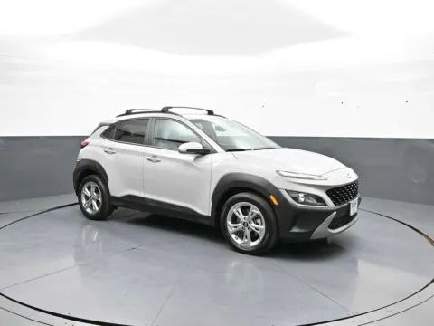 More photos of 2023 Hyundai Kona SEL at Plaza Honda, NY