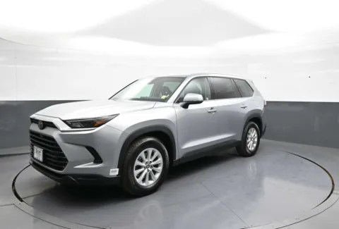 Silver 2025 Toyota Grand Highlander XLE for sale in Brooklyn, NY
