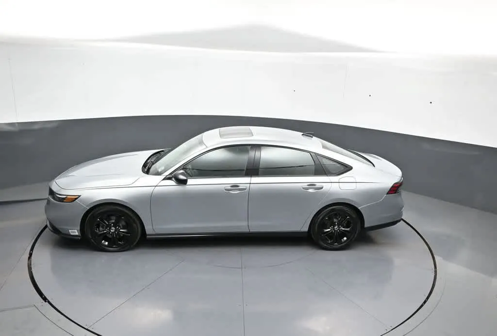 2025 Honda Accord SE - Photo 50