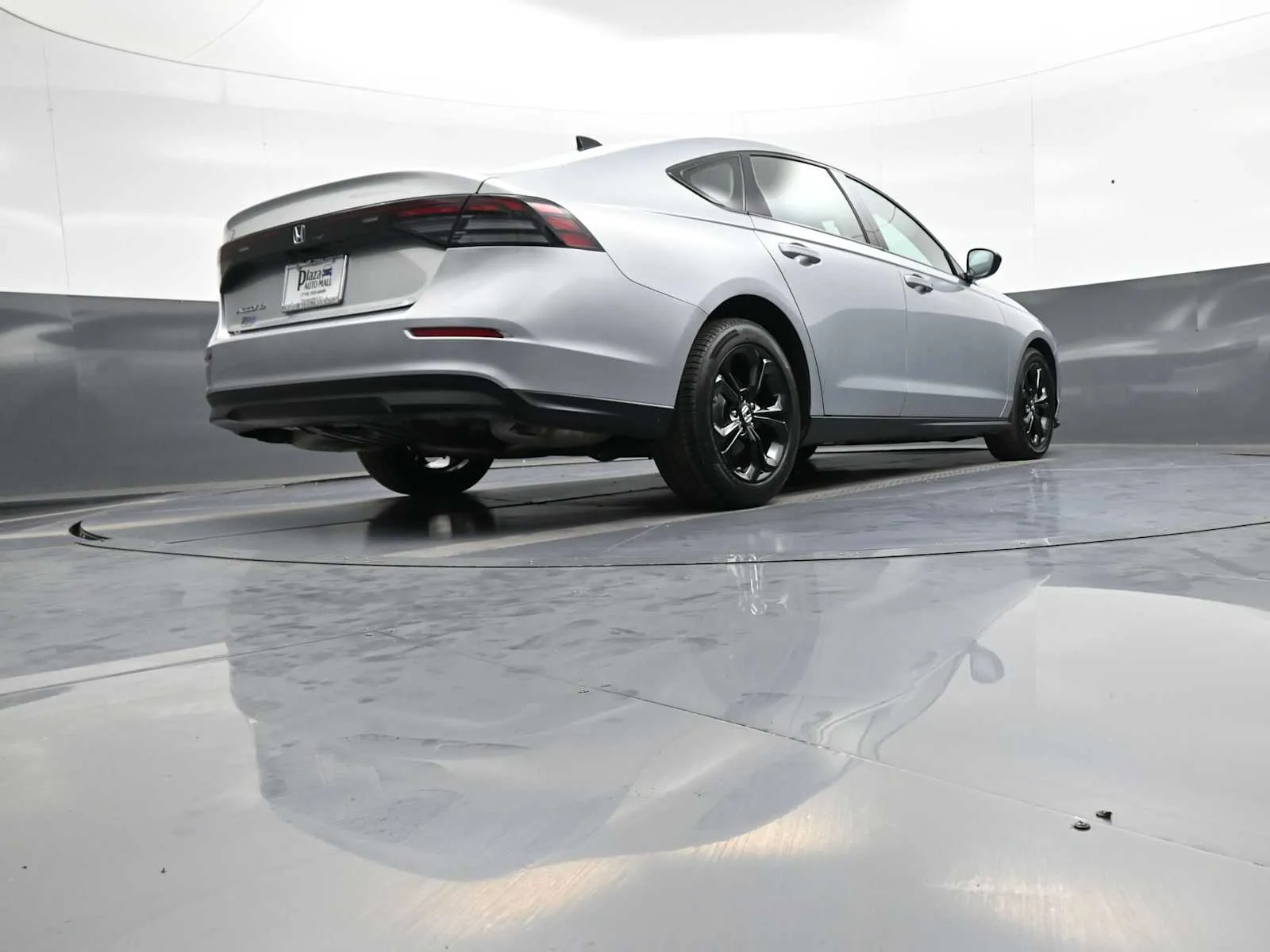 2025 Honda Accord SE - Photo 37
