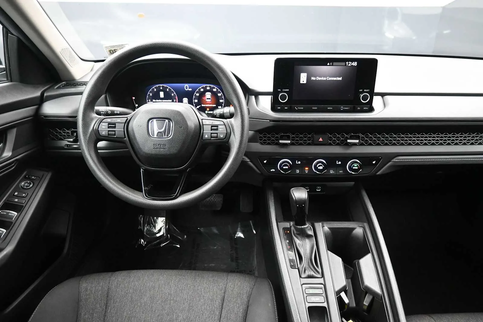 2025 Honda Accord SE - Photo 24