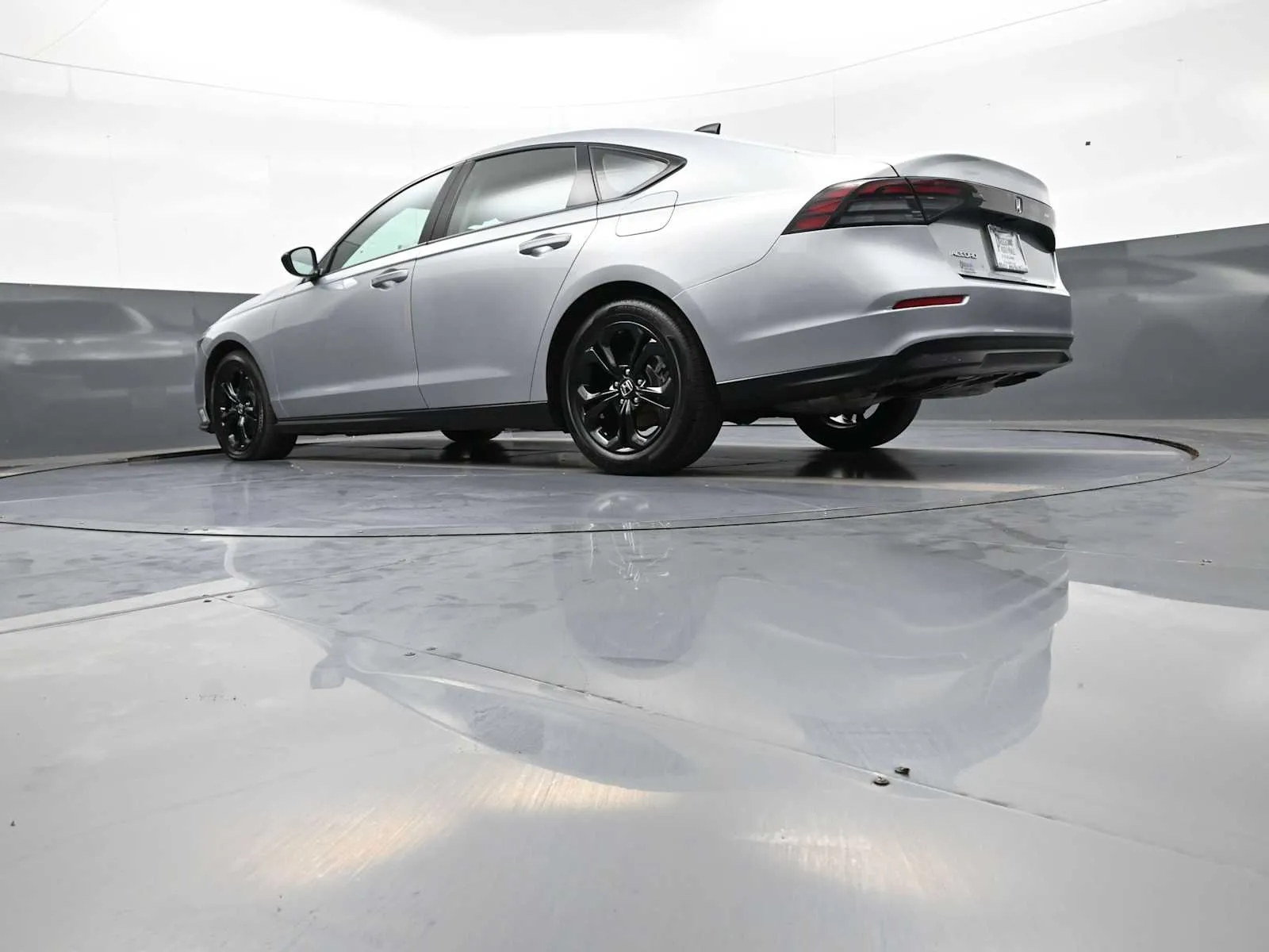 2025 Honda Accord SE - Photo 40
