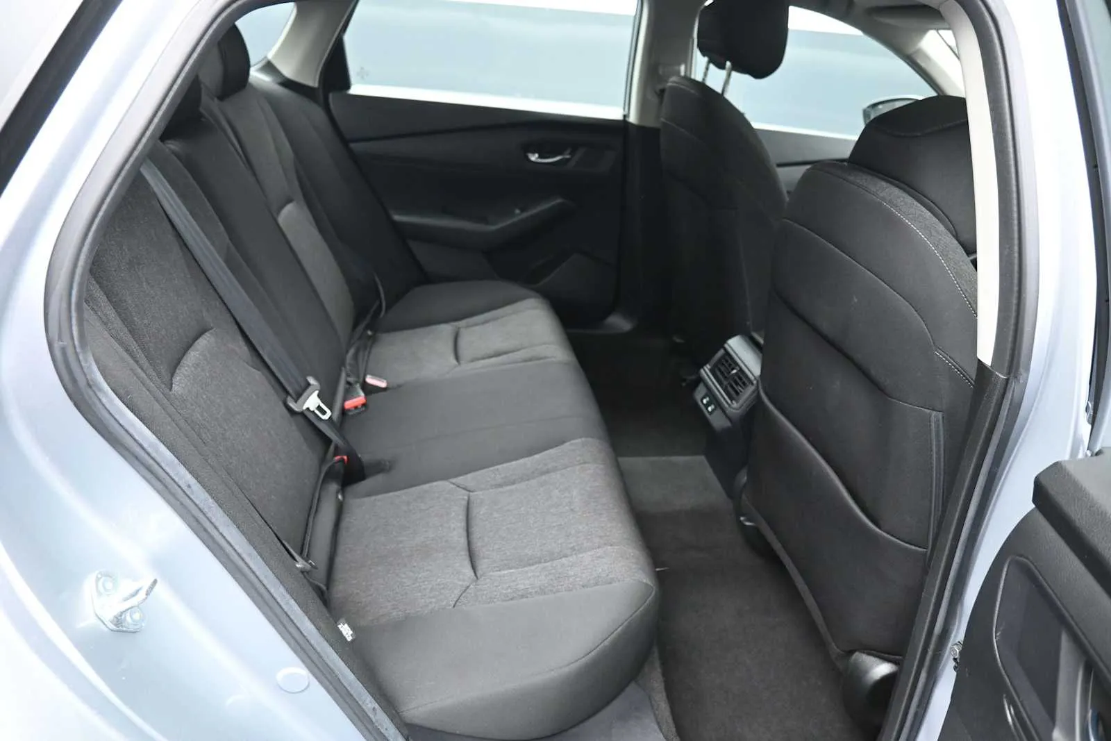 2025 Honda Accord SE - Photo 29