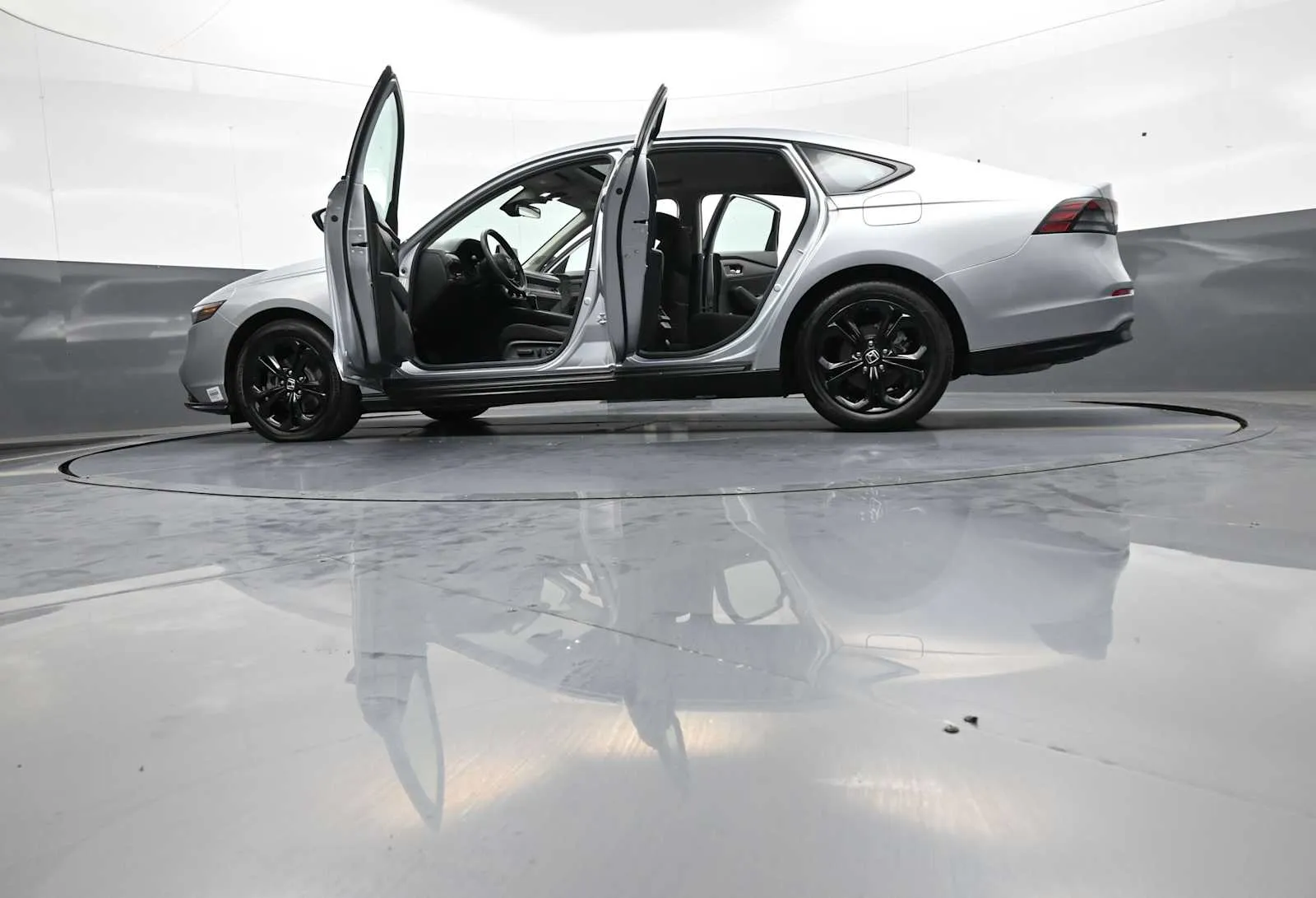 2025 Honda Accord SE - Photo 60