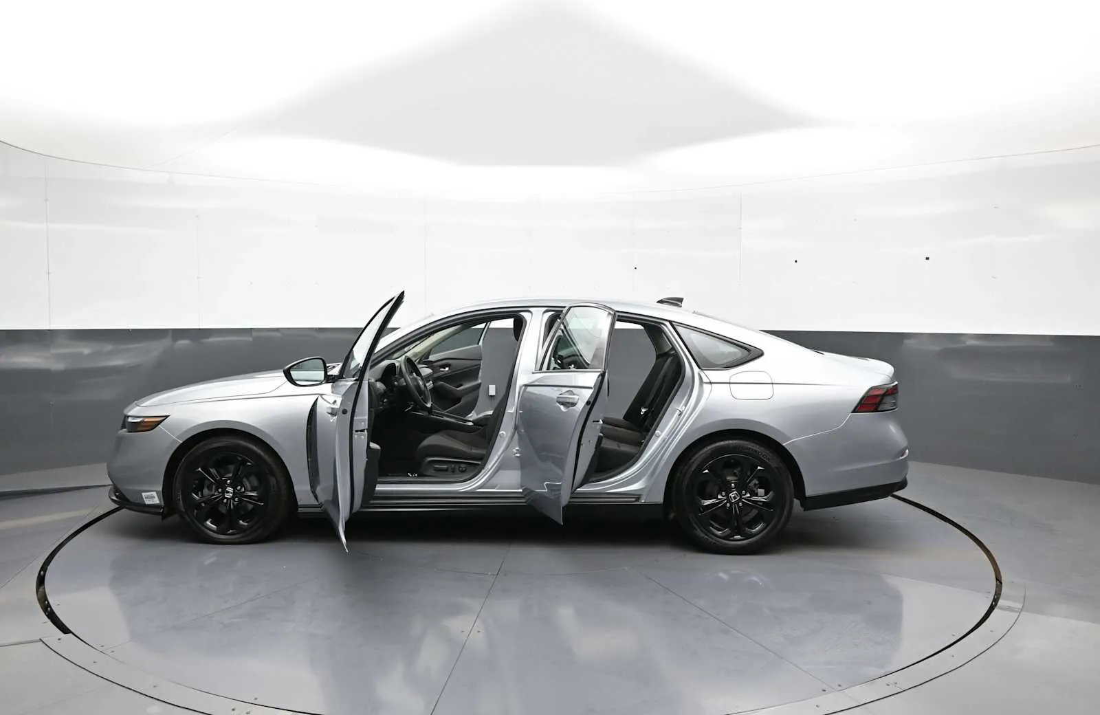2025 Honda Accord SE - Photo 52