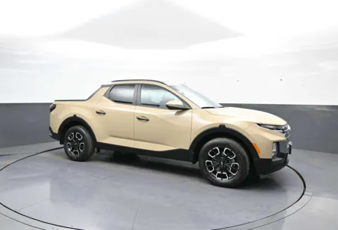 More photos of 2023 Hyundai Santa Cruz SEL at Plaza Honda, NY