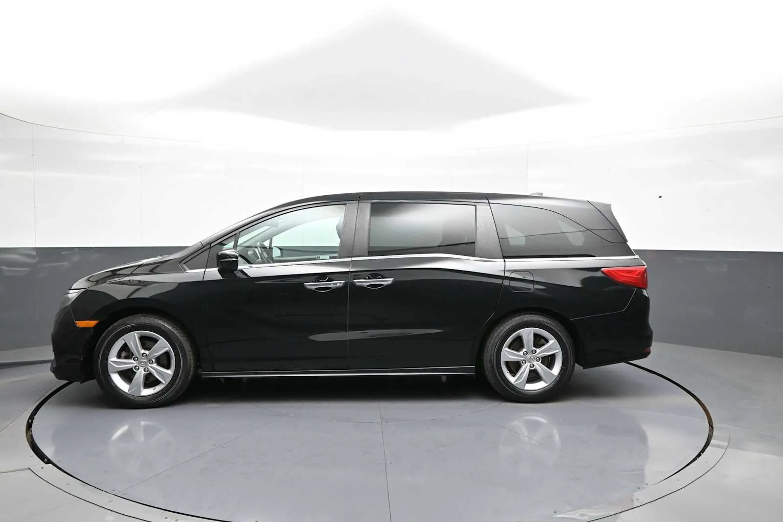 2019 Honda Odyssey EX-L - Photo 9