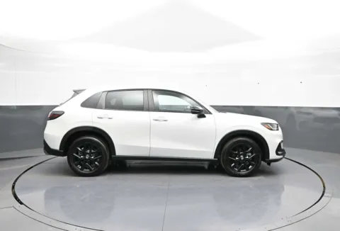 More photos of 2024 Honda HR-V Sport at Plaza Honda, NY