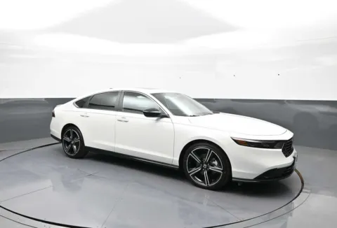 More photos of 2025 Honda Accord Hybrid Sport at Plaza Honda, NY