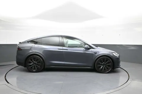 More photos of 2023 Tesla Model X at Plaza Honda, NY