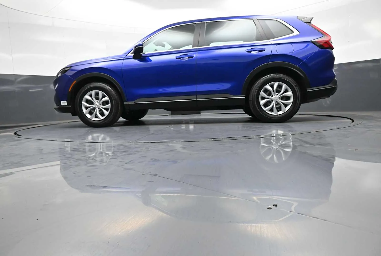 2024 Honda CR-V LX - Photo 31