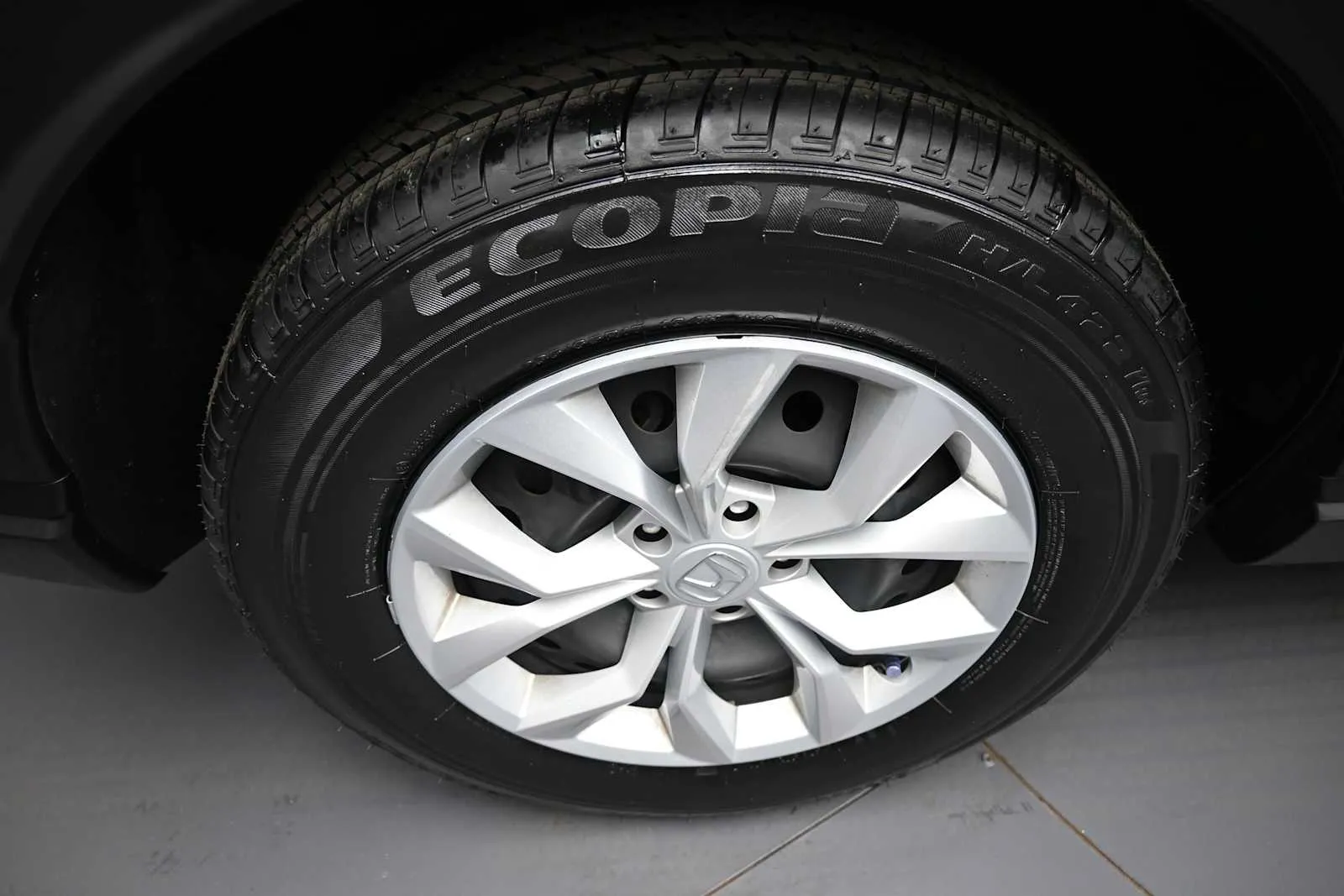 2024 Honda CR-V LX - Photo 11
