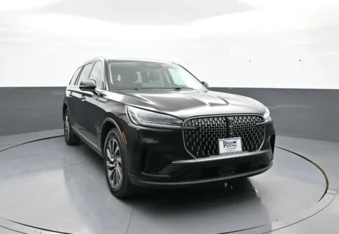 Another view of 2026 Lincoln Aviator Premiere for sale in Brooklyn, NY at Plaza Honda