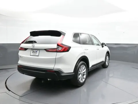 More photos of 2024 Honda CR-V EX-L at Plaza Honda, NY