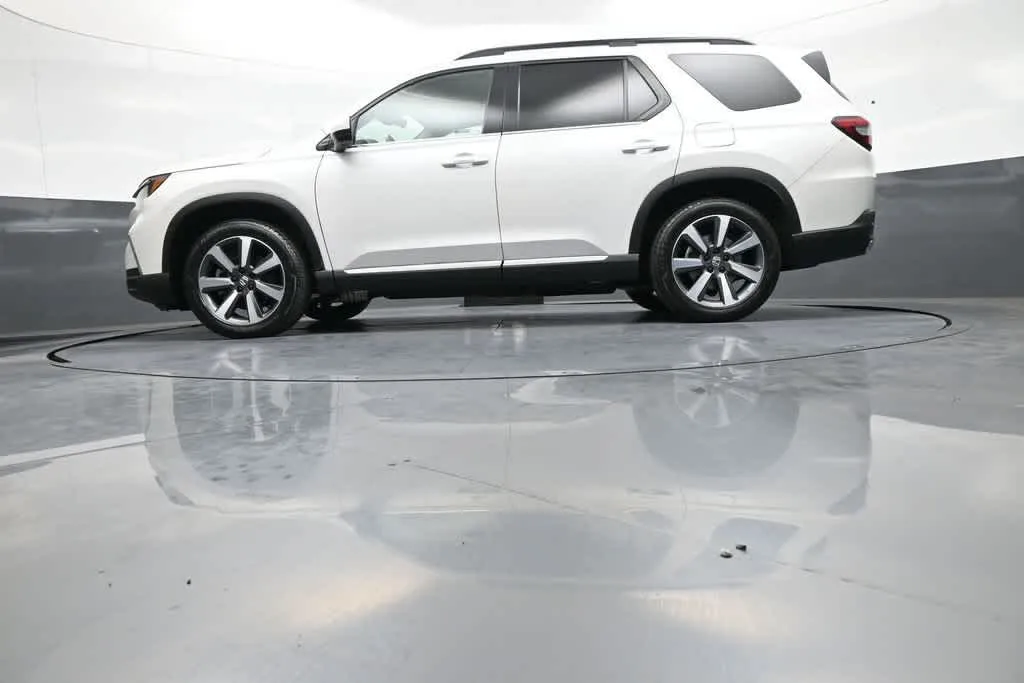 2023 Honda Pilot Elite - Photo 35