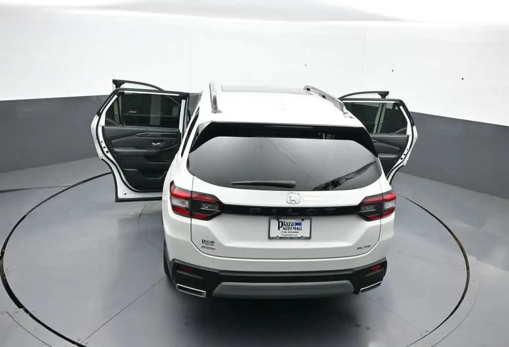 2023 Honda Pilot Elite - Photo 48