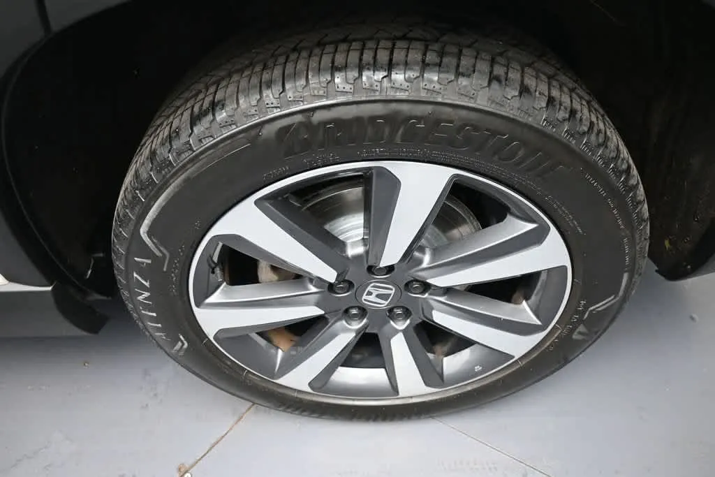 2023 Honda Pilot Elite - Photo 12
