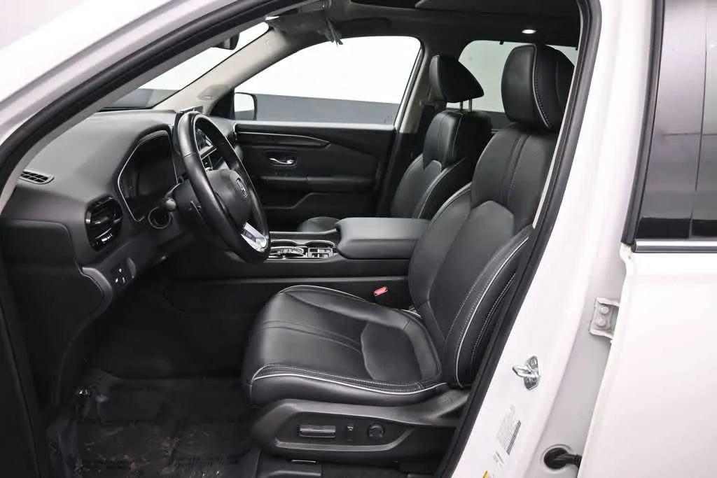 2023 Honda Pilot Elite - Photo 19