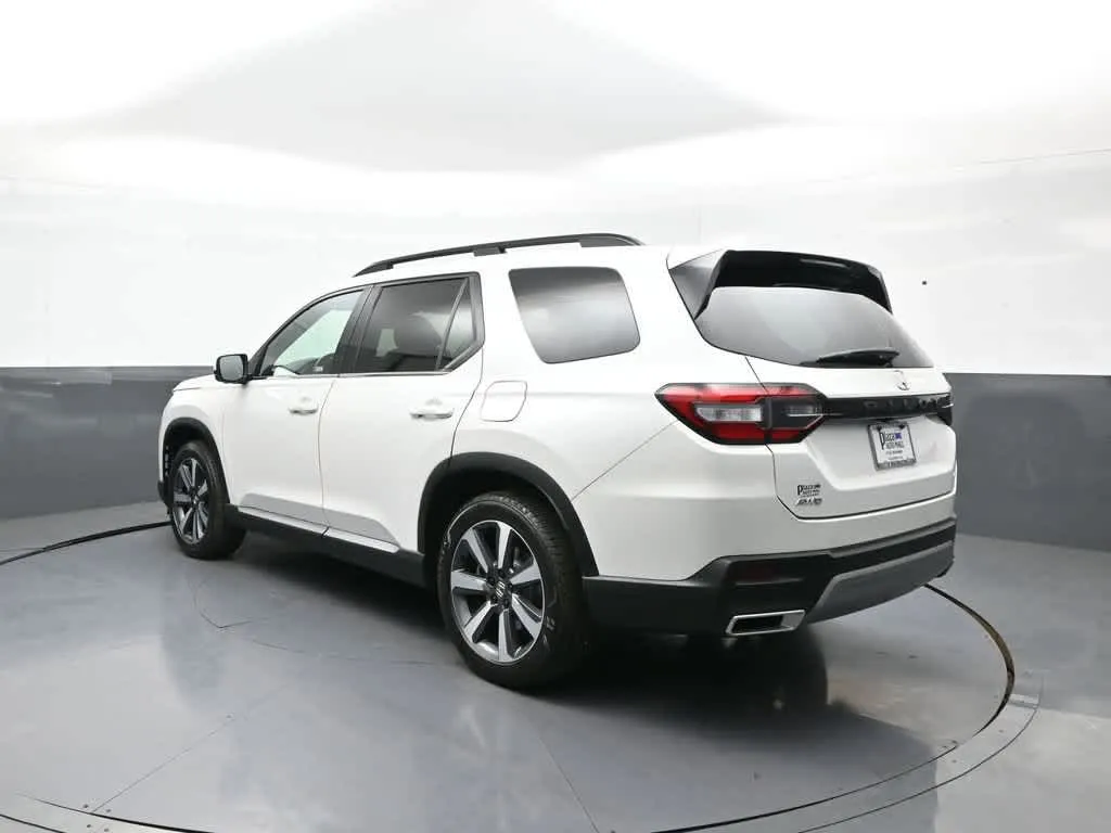 2023 Honda Pilot Elite - Photo 7