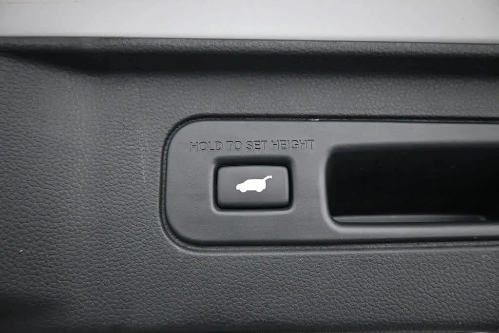 2023 Honda Pilot Elite - Photo 24