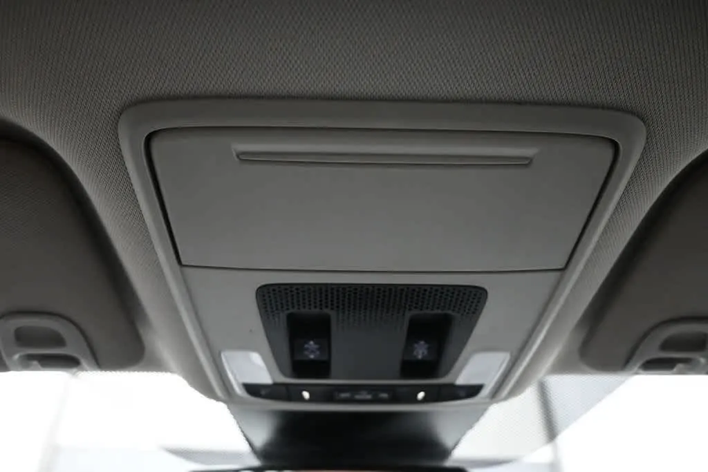 2023 Honda Pilot Elite - Photo 17