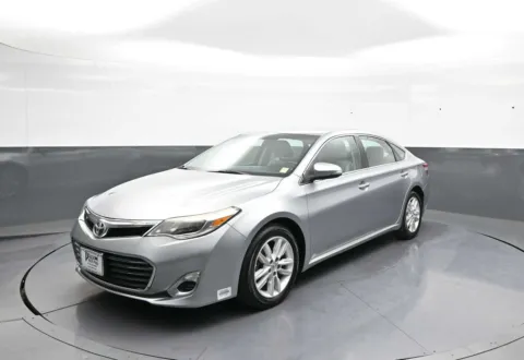 More photos of 2015 Toyota Avalon XLE at Plaza Honda, NY