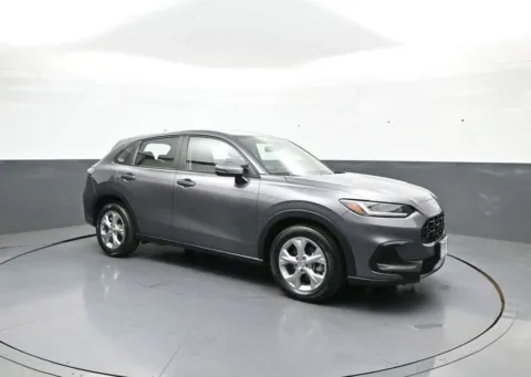 More photos of 2023 Honda HR-V LX at Plaza Honda, NY