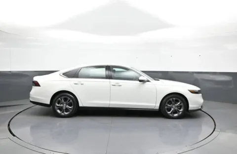 More photos of 2023 Honda Accord EX at Plaza Honda, NY