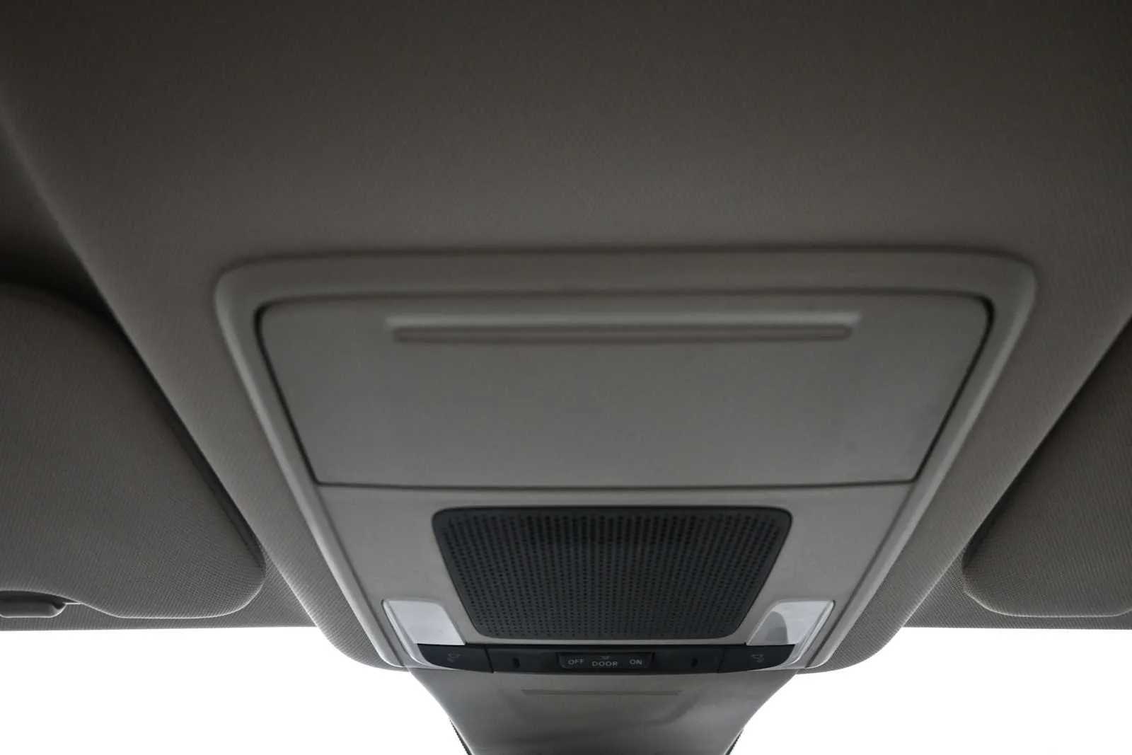 2025 Honda CR-V LX - Photo 16