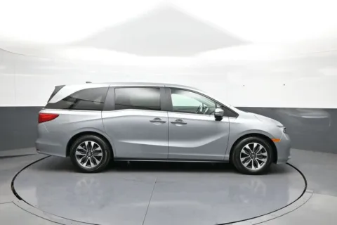 More photos of 2024 Honda Odyssey EX-L at Plaza Honda, NY