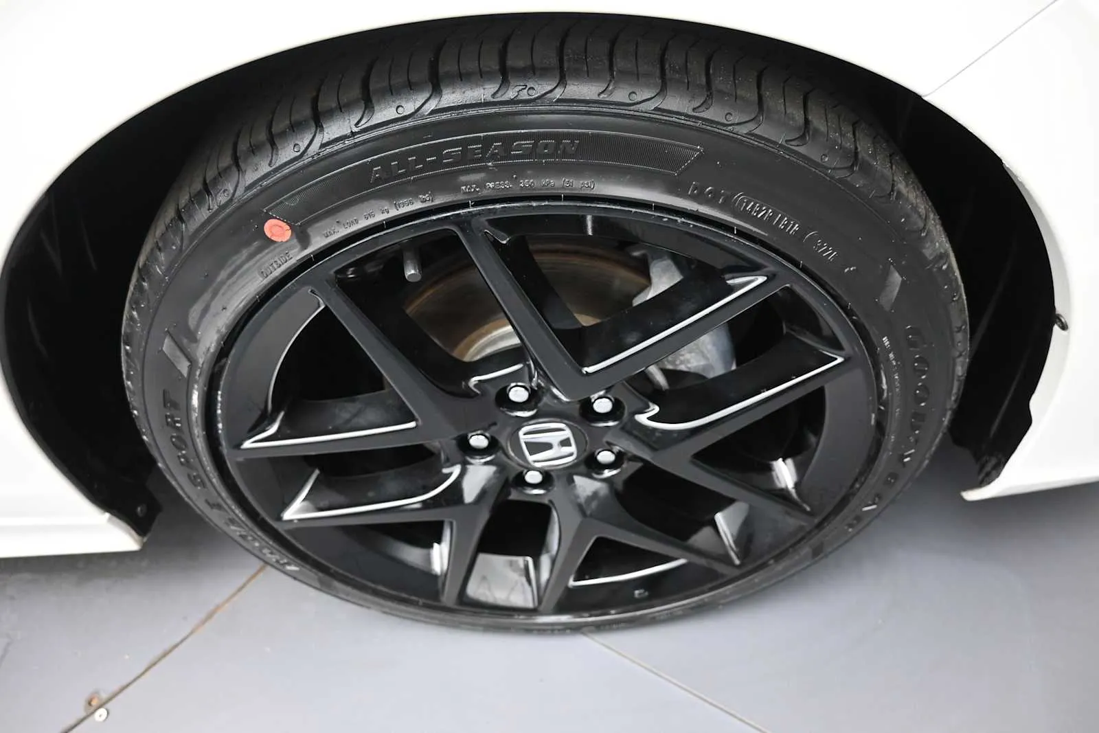 2024 Honda Civic Sport - Photo 15