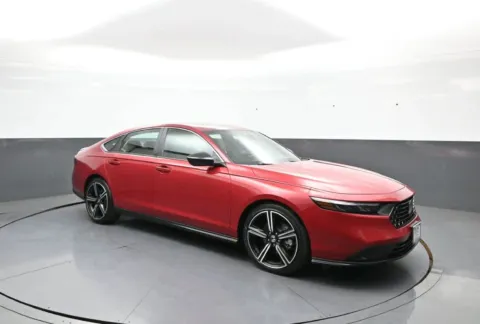 More photos of 2025 Honda Accord Hybrid Sport at Plaza Honda, NY