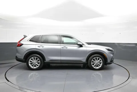 More photos of 2025 Honda CR-V EX-L at Plaza Honda, NY