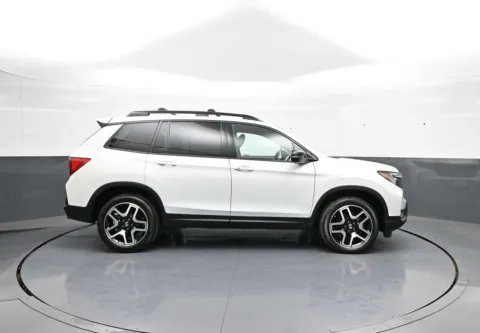More photos of 2022 Honda Passport Elite at Plaza Honda, NY