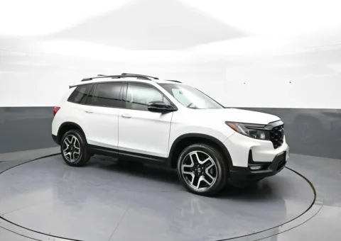 Another view of 2022 Honda Passport Elite for sale in Brooklyn, NY at Plaza Honda