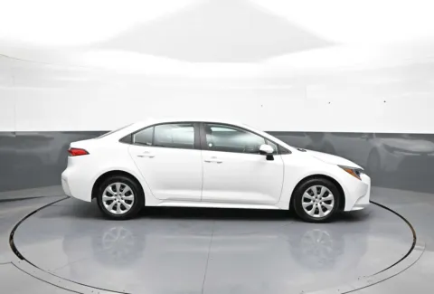 More photos of 2026 Toyota Corolla LE at Plaza Honda, NY