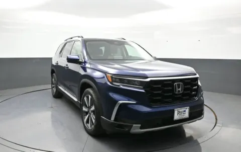 Another view of 2025 Honda Pilot Touring for sale in Brooklyn, NY at Plaza Honda