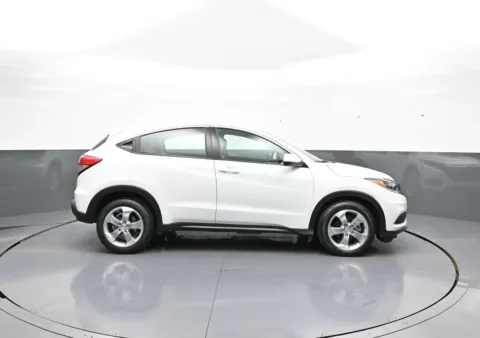 More photos of 2022 Honda HR-V LX at Plaza Honda, NY